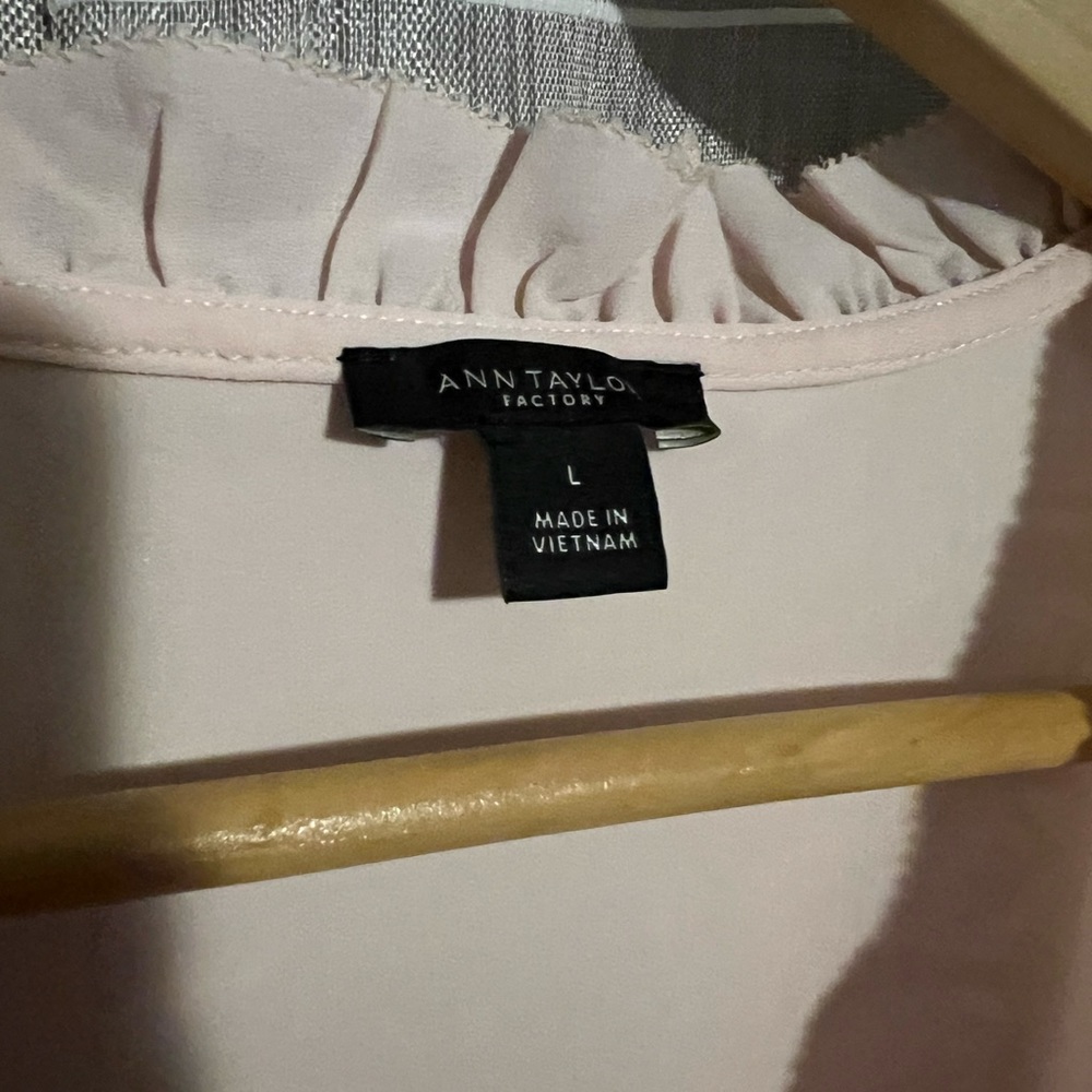 Ann Taylor Large Pink Sleeveless Top - Picture 2 of 5